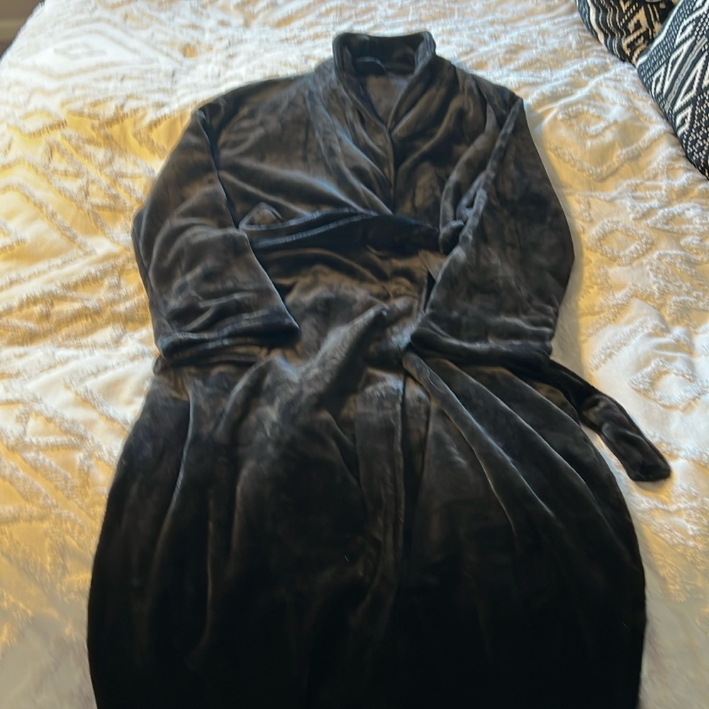 Men’s long black robe. Size L/XL